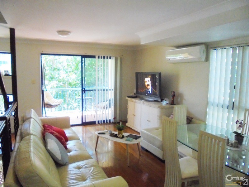 2/12 Brighton Street, Biggera Waters QLD 4216