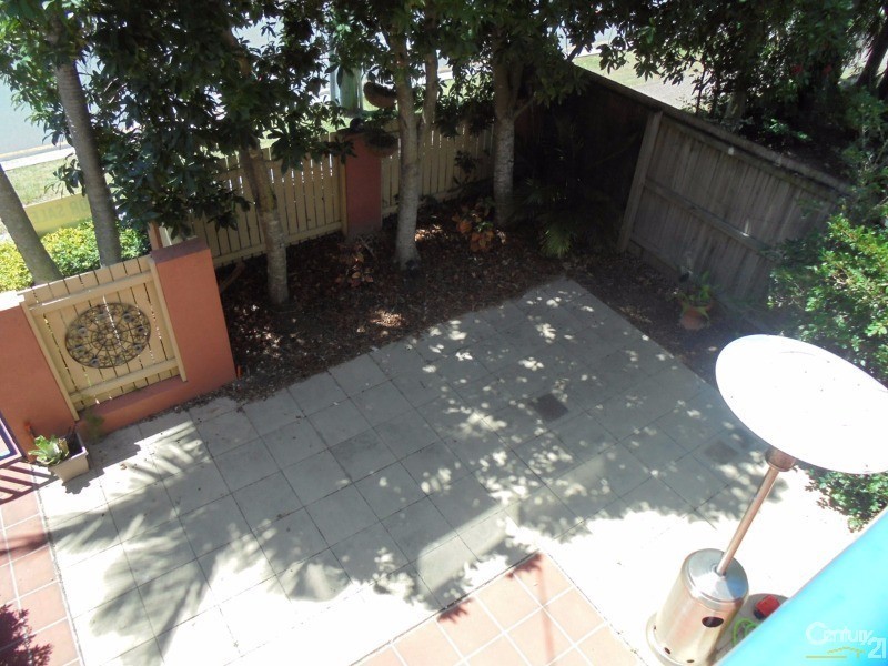 2/12 Brighton Street, Biggera Waters QLD 4216