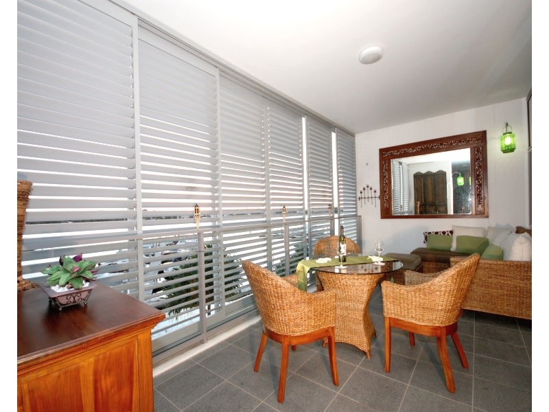 2207/2  Ephraim Island, Paradise Point QLD 4216