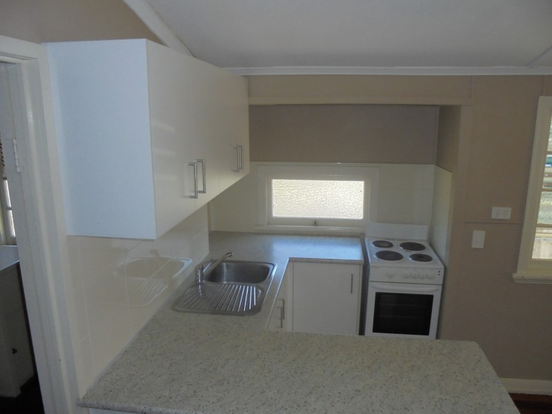 160 Turpin Rd, Labrador QLD 4215