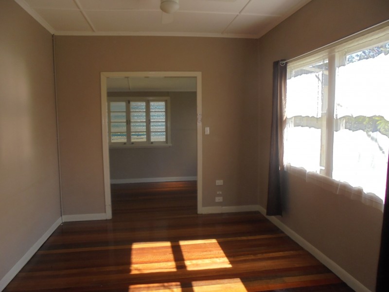 160 Turpin Rd, Labrador QLD 4215