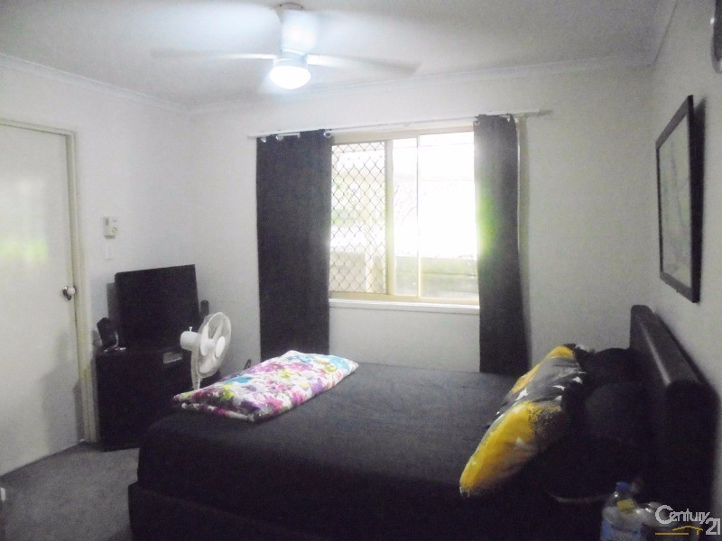 28 Allied Drive, Arundel QLD 4214