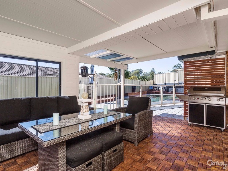 5 Macdougall Street, Highland Park QLD 4211