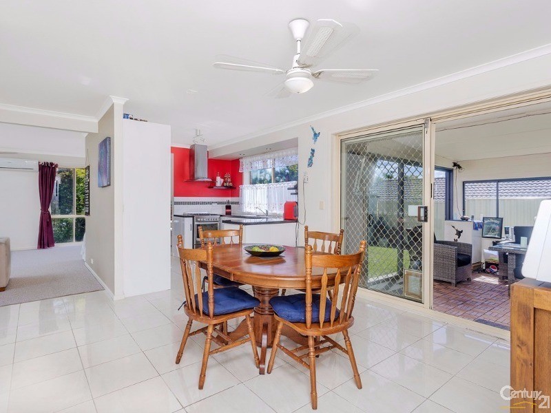 5 Macdougall Street, Highland Park QLD 4211
