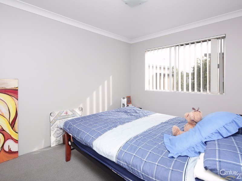 11/22 Oleander Avenue, Biggera Waters QLD 4216