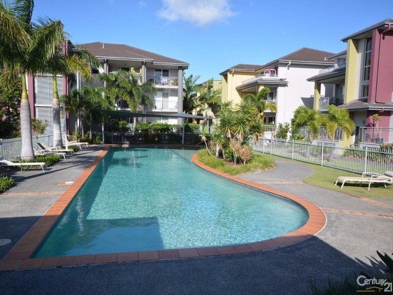 11/22 Oleander Avenue, Biggera Waters QLD 4216