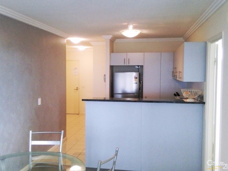 19/136 Marine Parade, Southport QLD 4215