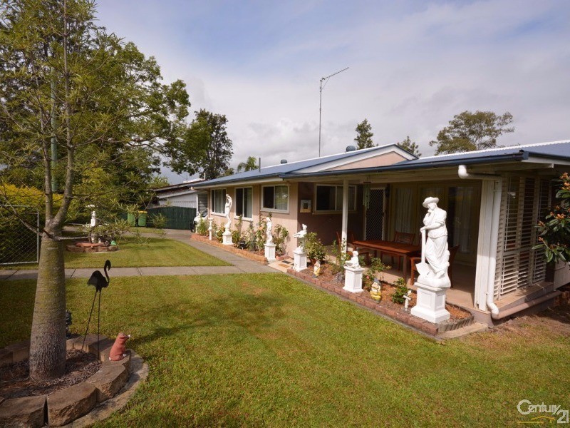 14 White Street, Nerang QLD 4211
