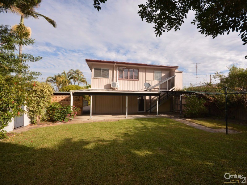 19 Broadwater Street, Runaway Bay QLD 4216