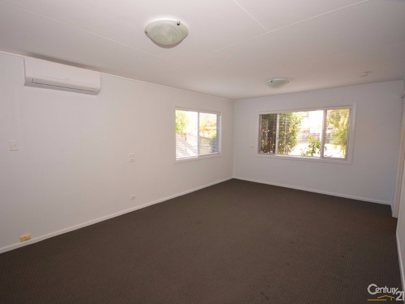 19 Broadwater Street, Runaway Bay QLD 4216