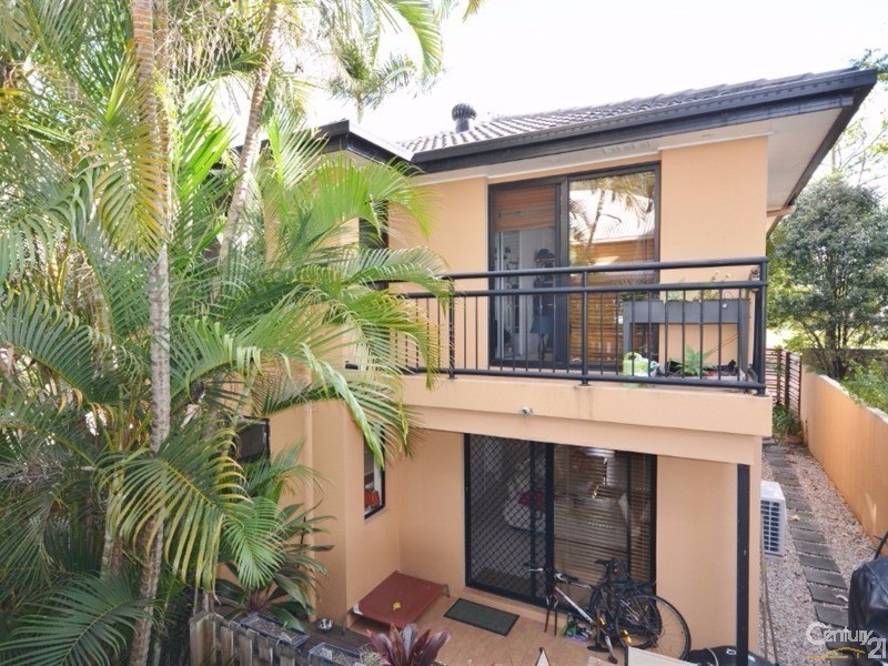 123 High Street, Southport QLD 4215