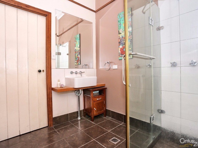 123 High Street, Southport QLD 4215