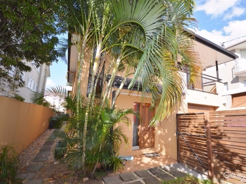 123 High Street, Southport QLD 4215