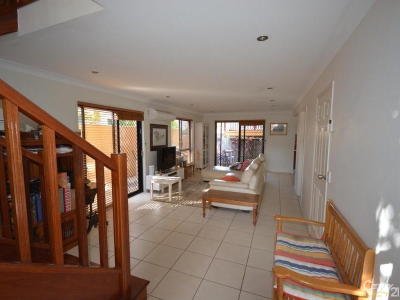 123 High Street, Southport QLD 4215