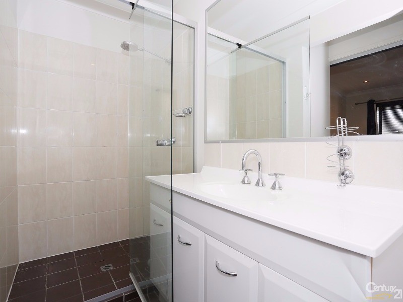 123 High Street, Southport QLD 4215