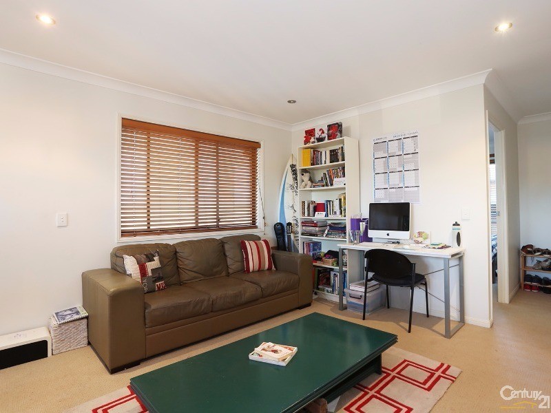 123 High Street, Southport QLD 4215