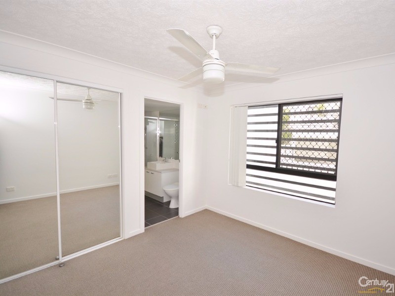 15-17 Lloyd Street, Southport QLD 4215