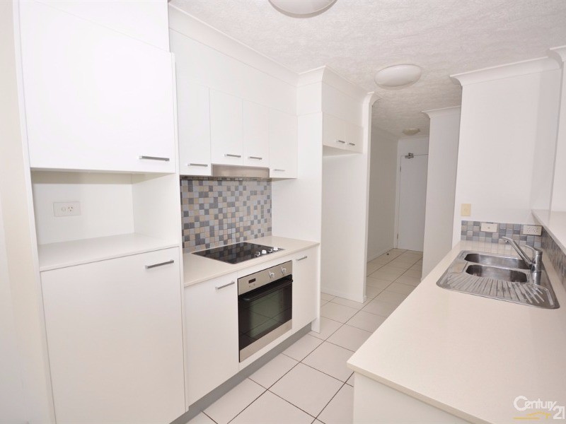 15-17 Lloyd Street, Southport QLD 4215