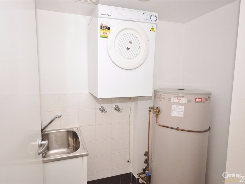 15-17 Lloyd Street, Southport QLD 4215