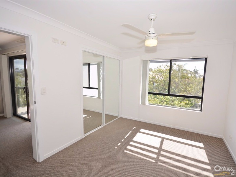 15-17 Lloyd Street, Southport QLD 4215