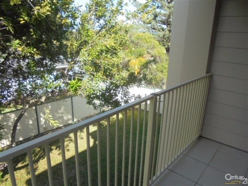 4B Ikana Court, Southport QLD 4215