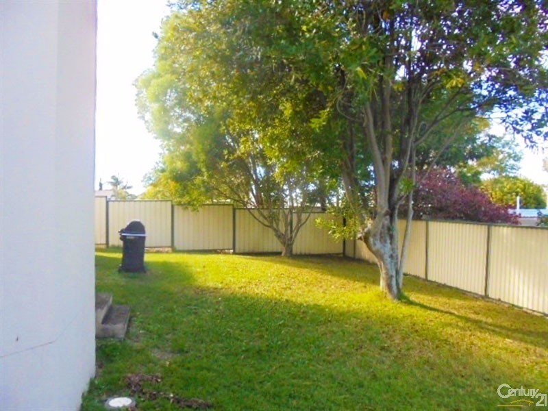 4B Ikana Court, Southport QLD 4215