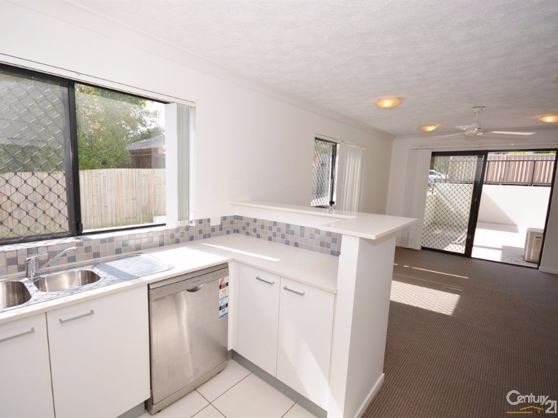 15-17 Lloyd Street, Southport QLD 4215