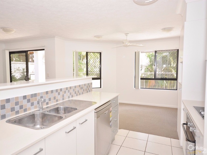 15-17 Lloyd Street, Southport QLD 4215