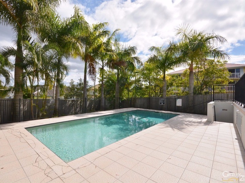 15-17 Lloyd Street, Southport QLD 4215