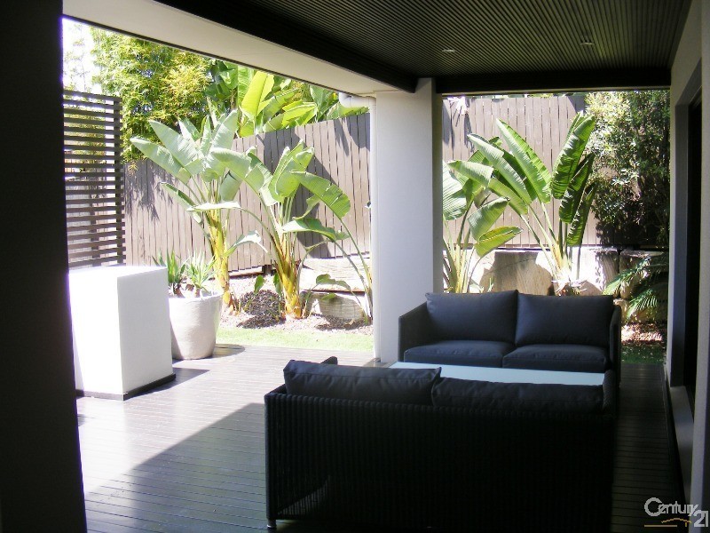 2 Conestoga Way, Upper Coomera QLD 4209