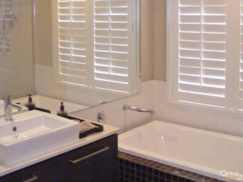 2 Conestoga Way, Upper Coomera QLD 4209