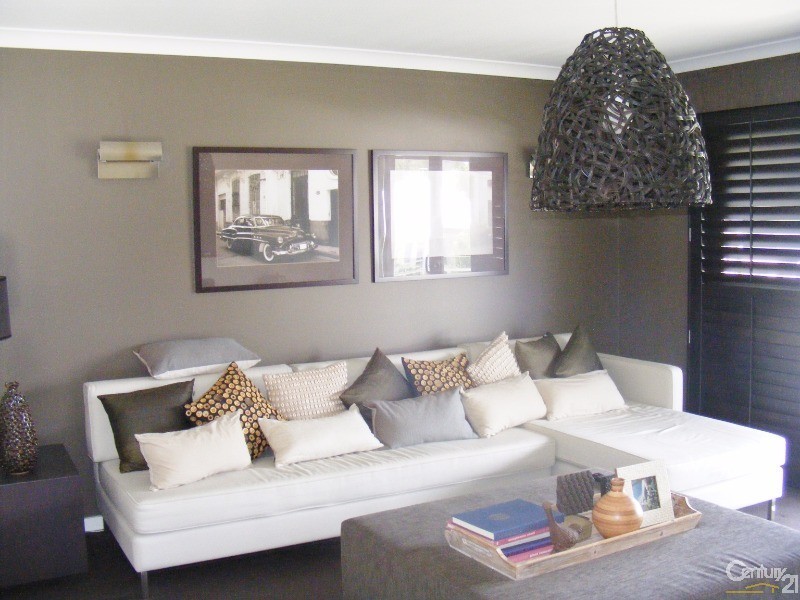 2 Conestoga Way, Upper Coomera QLD 4209