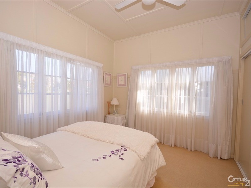 57 North Street, Southport QLD 4215