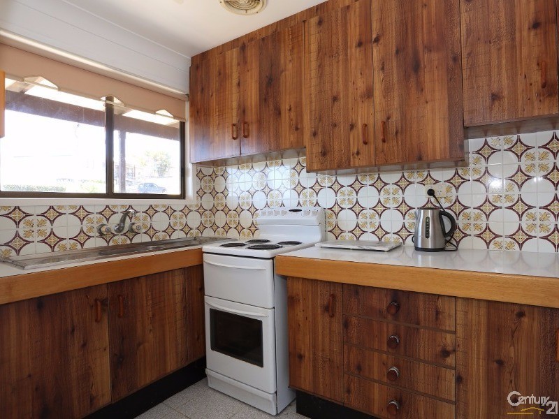 12  Bass Avenue, Molendinar QLD 4214