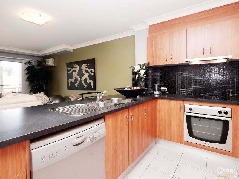 12/22 Oleander Avenue, Biggera Waters QLD 4216