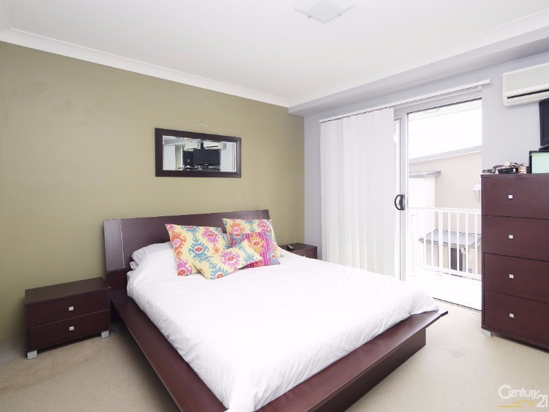 12/22 Oleander Avenue, Biggera Waters QLD 4216