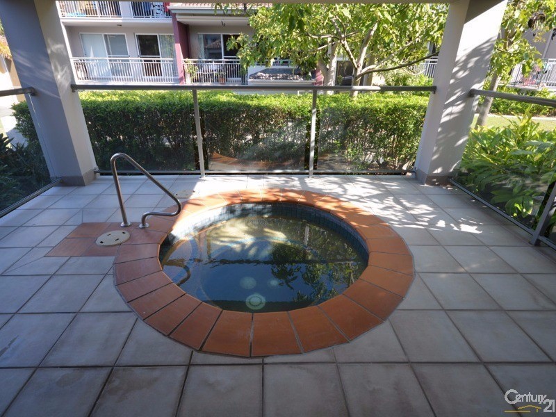 12/22 Oleander Avenue, Biggera Waters QLD 4216