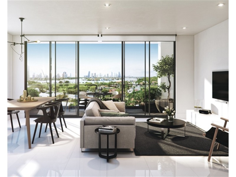 5 Chester Terrace, Southport QLD 4215