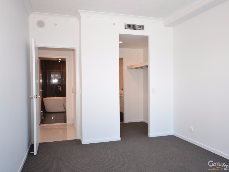 1409/5 Harbourside Court, Biggera Waters QLD 4216