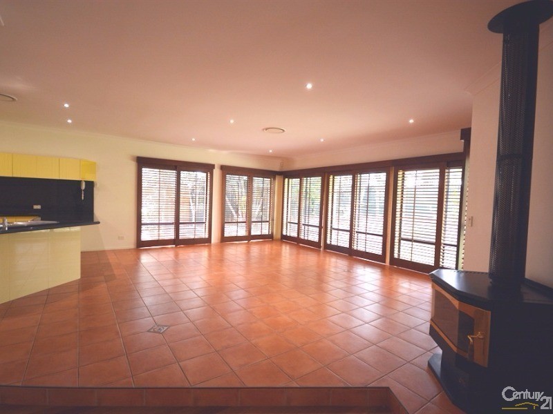 3152 Riverleigh Drive, Hope Island QLD 4212