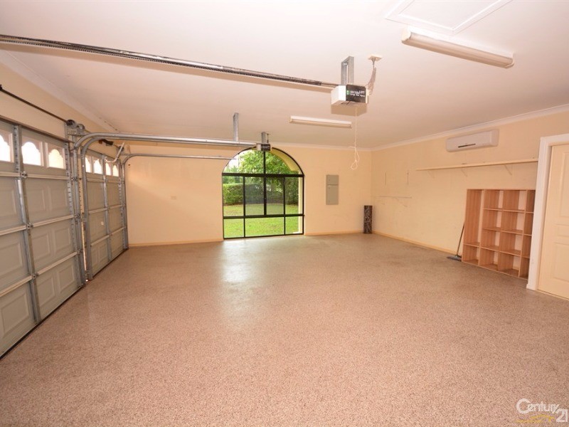 3152 Riverleigh Drive, Hope Island QLD 4212