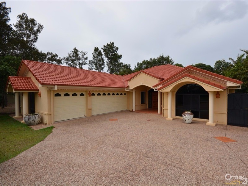 3152 Riverleigh Drive, Hope Island QLD 4212