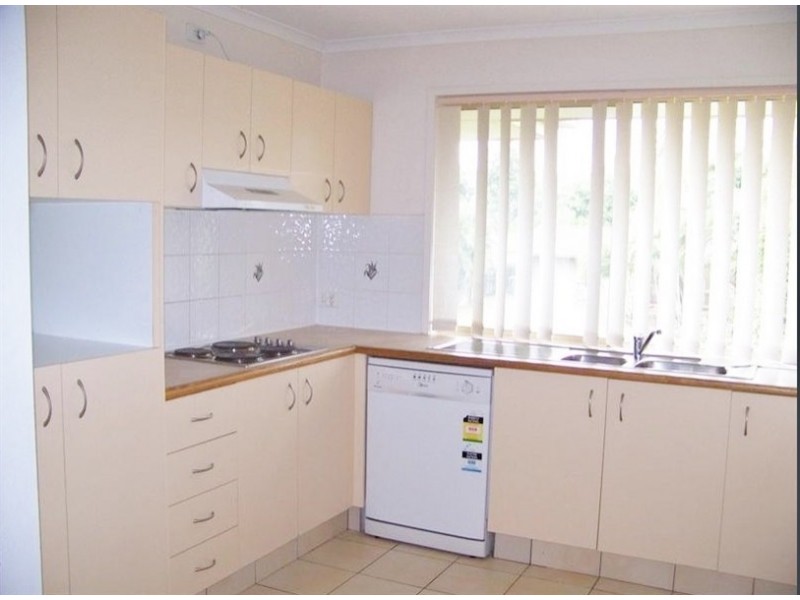 28 Allied Drive, Arundel QLD 4214