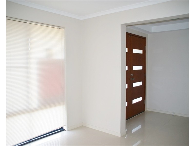 20 Breakspear Road, Molendinar QLD 4214