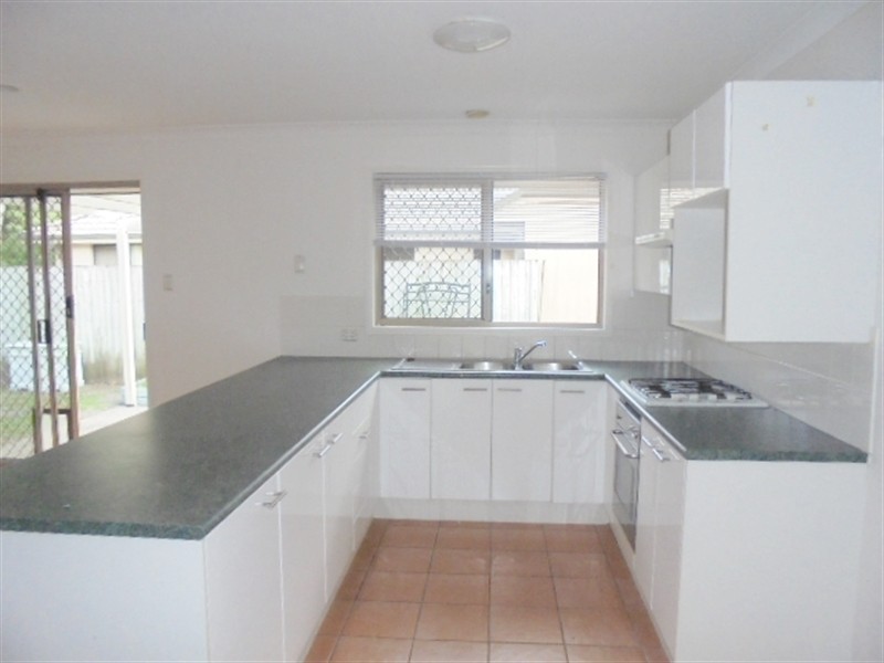 8 Bernini Drive, Coombabah QLD 4216