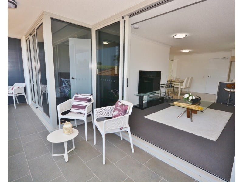 14-16 Bright Avenue, Labrador QLD 4215