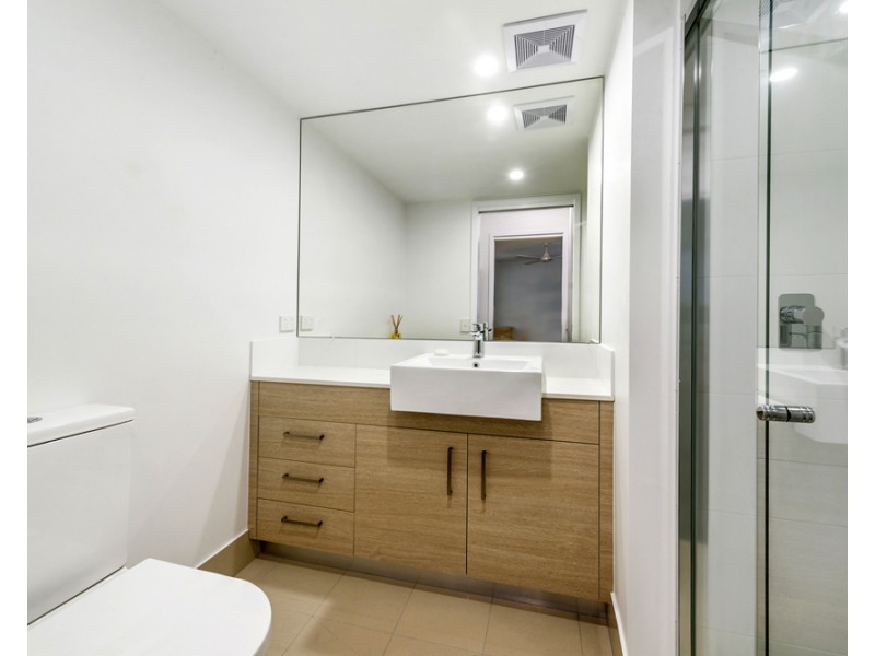 14-16 Bright Avenue, Labrador QLD 4215