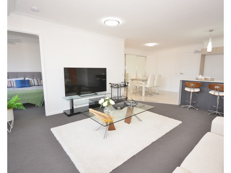 14-16 Bright Avenue, Labrador QLD 4215