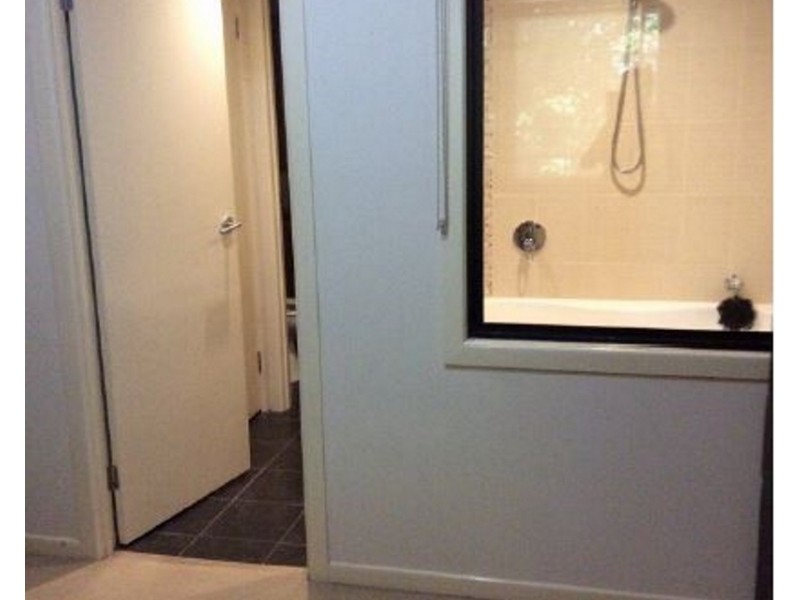 31 Railway Street, Southport QLD 4215