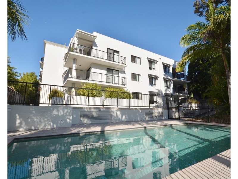 15-17 Lloyd Street, Southport QLD 4215
